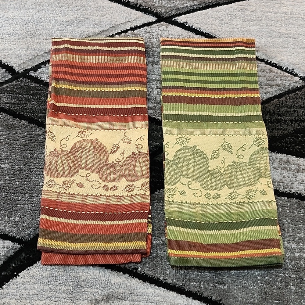 VINTAGE DII HOME COLLECTION EMBROIDERED KITCHEN FALL PUMPKINS TOWELS NWOT